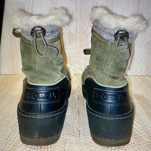 Sorel Women's Olive, Black and Gray Winter Boots - Picture 8 of 11